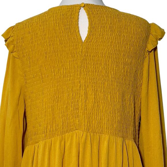 TORRID Peplum Crinkle Gauze Smocked Top - Picture 8 of 11